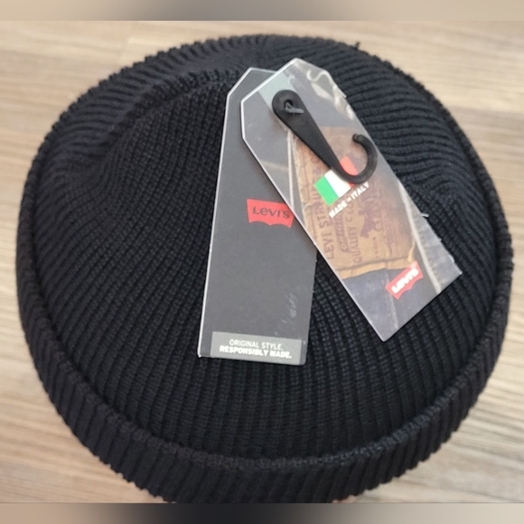 (NWT) LEVI STRAUSS MADE IN ITALY WINTER HAT 100%WOOL SOLID BLACK ONE SIZE - Picture 9 of 10